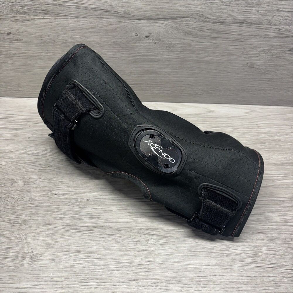DONJOY CLIMA-FLEX OA KNEE BRACE Left Medial/Right Lateral Size M